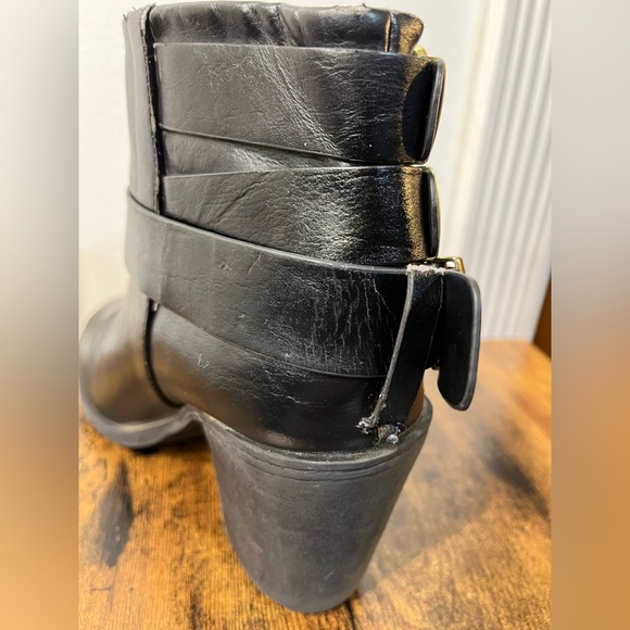 H&M Divided Black Boots with Gold Buckles - Picture 4 of 7